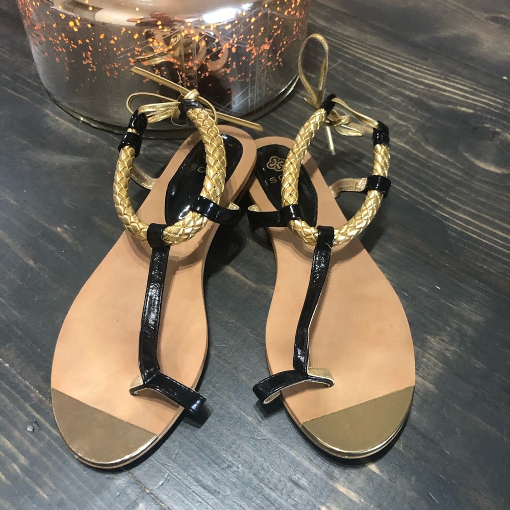 ✨ISOLA Toe ring tie sandals sz 7